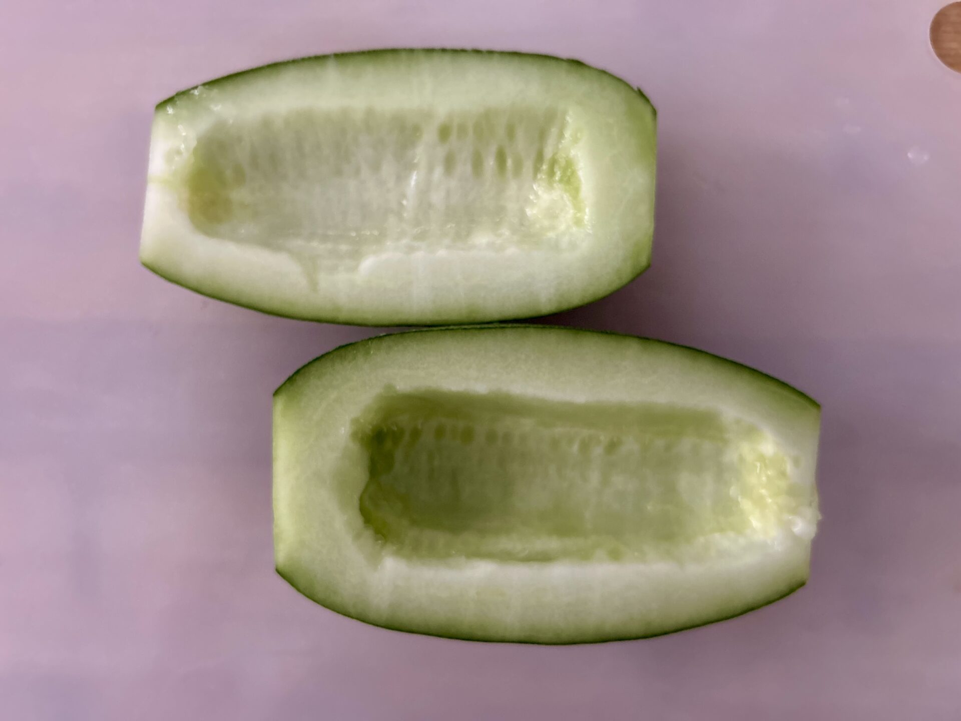 くぼみにぬか床を詰めたかりもり